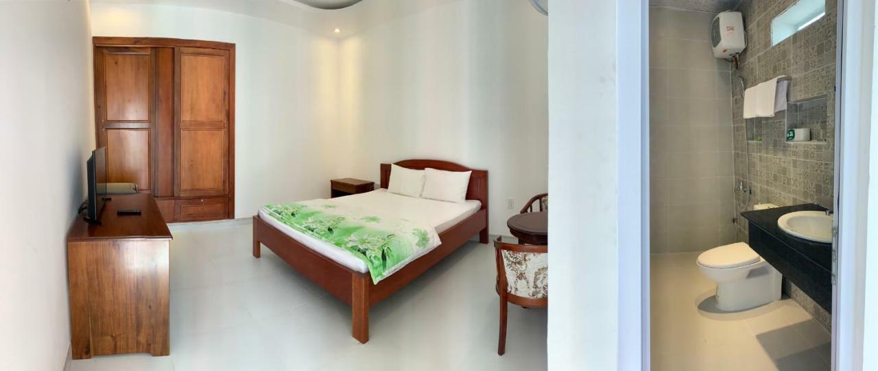 Hotel An Hoà II Ba Ria Esterno foto